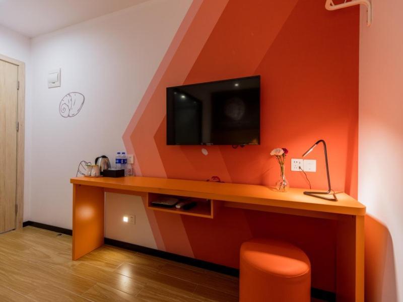 Shell Yangpu Districtpingliang Road Binjiang 2*